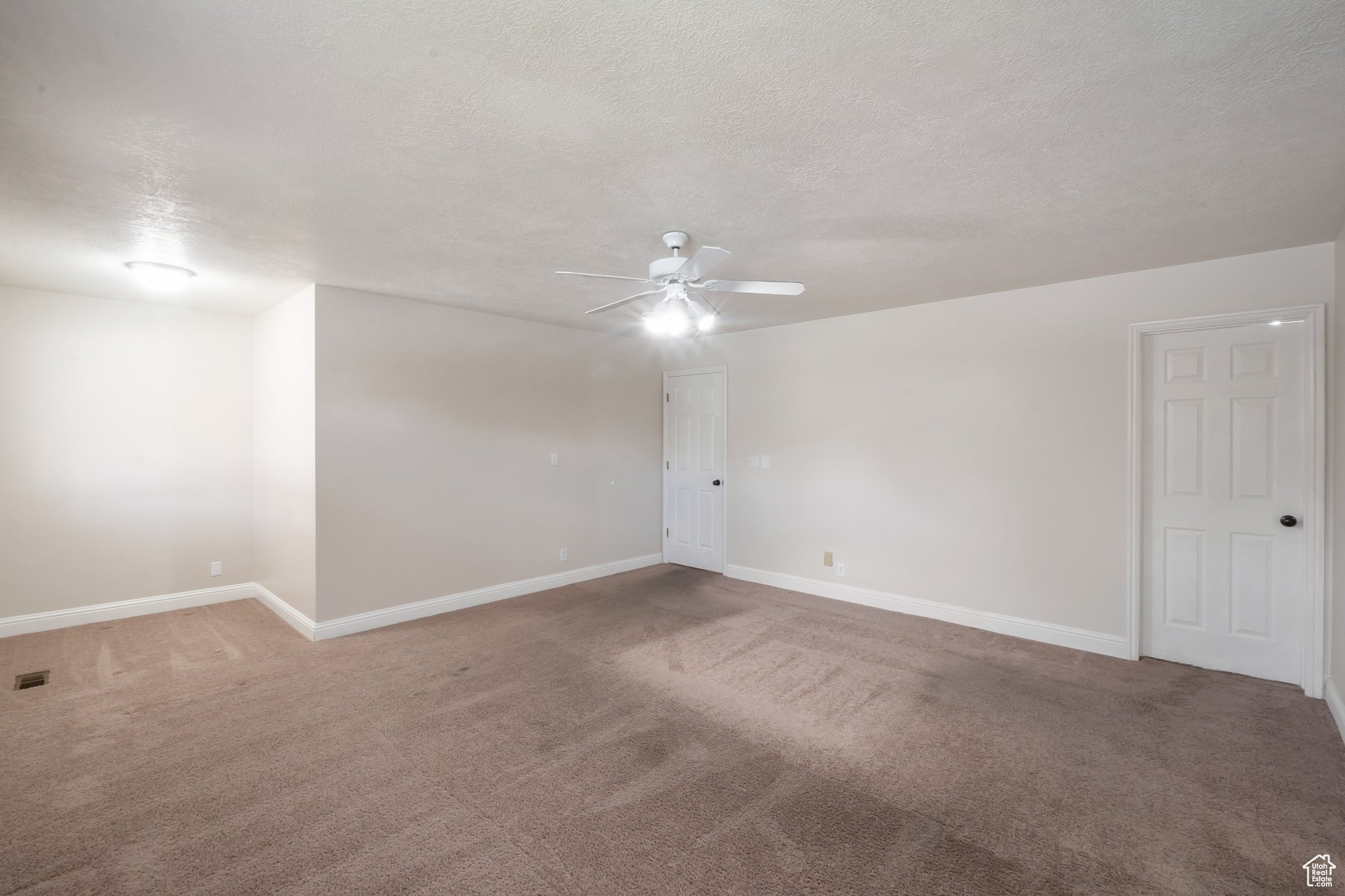 CASTLE GATE - Residential