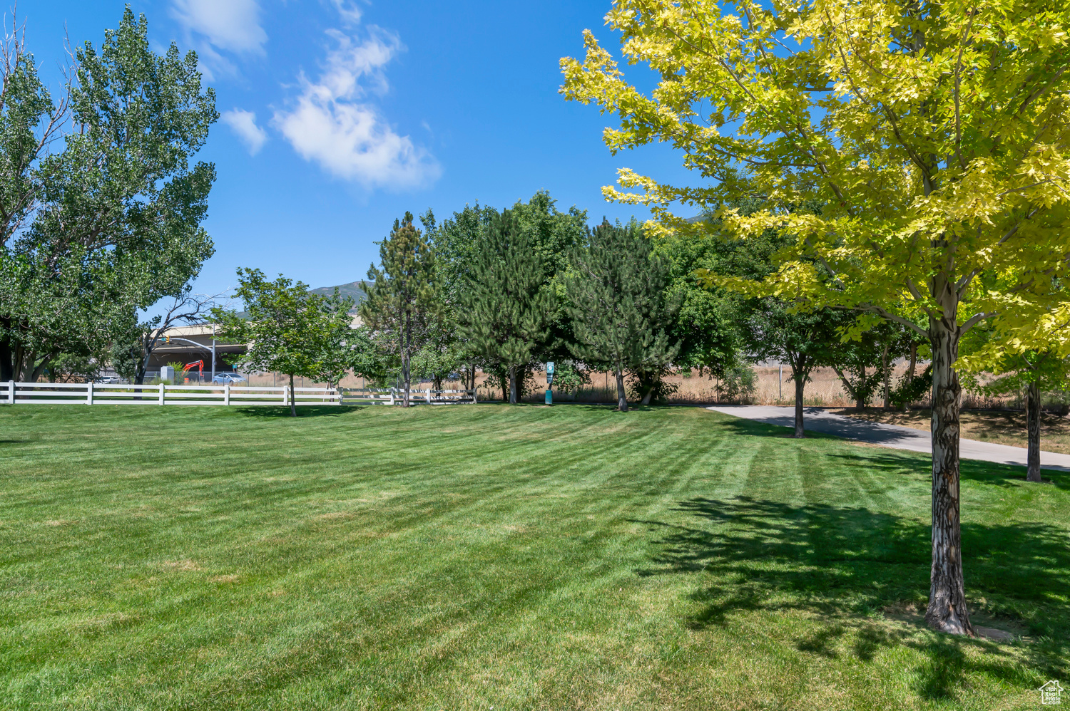 FARMINGTON CROSSING - Residential
