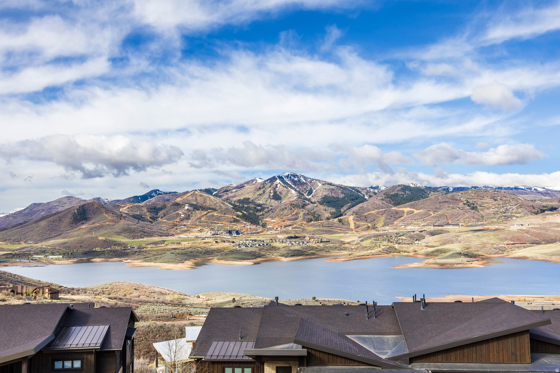 SHORELINE - Residential