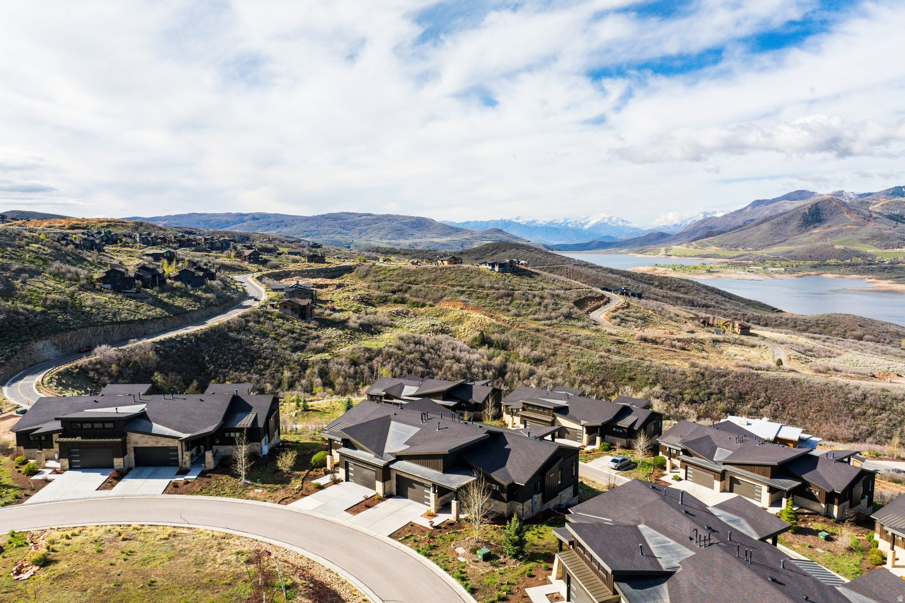 SHORELINE - Residential