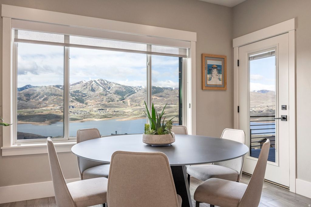 Photo of 11258 N SHORELINE CT #59, Hideout, UT 84036 (MLS # 2150913)