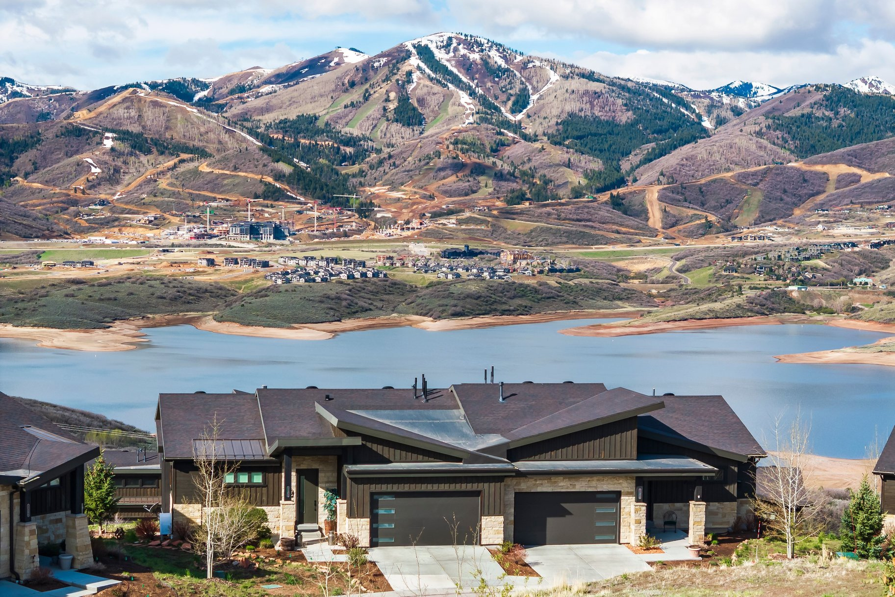 SHORELINE - Residential