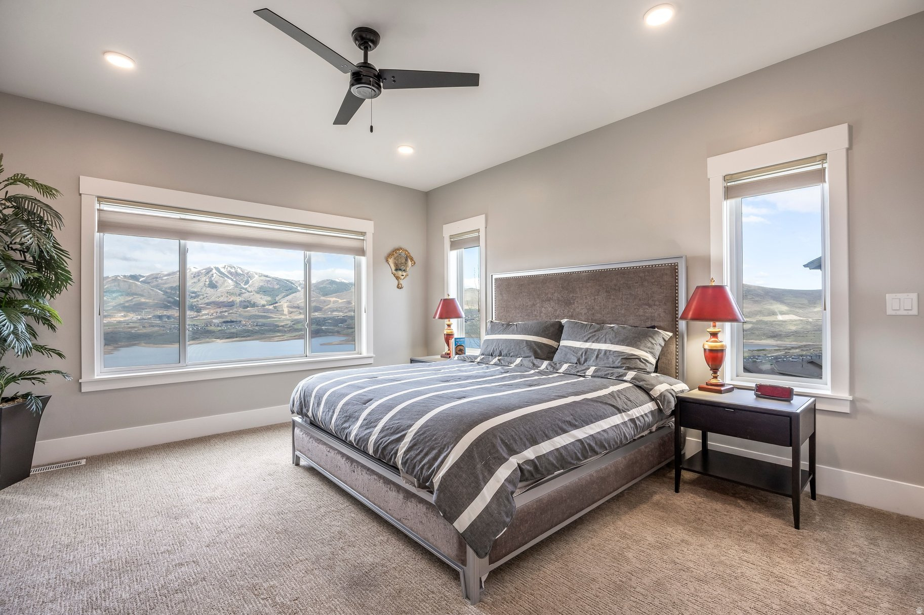 SHORELINE - Residential