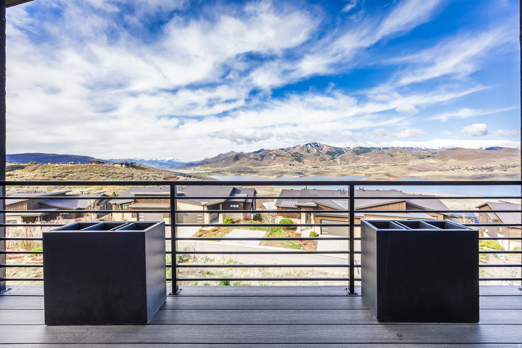 SHORELINE - Residential