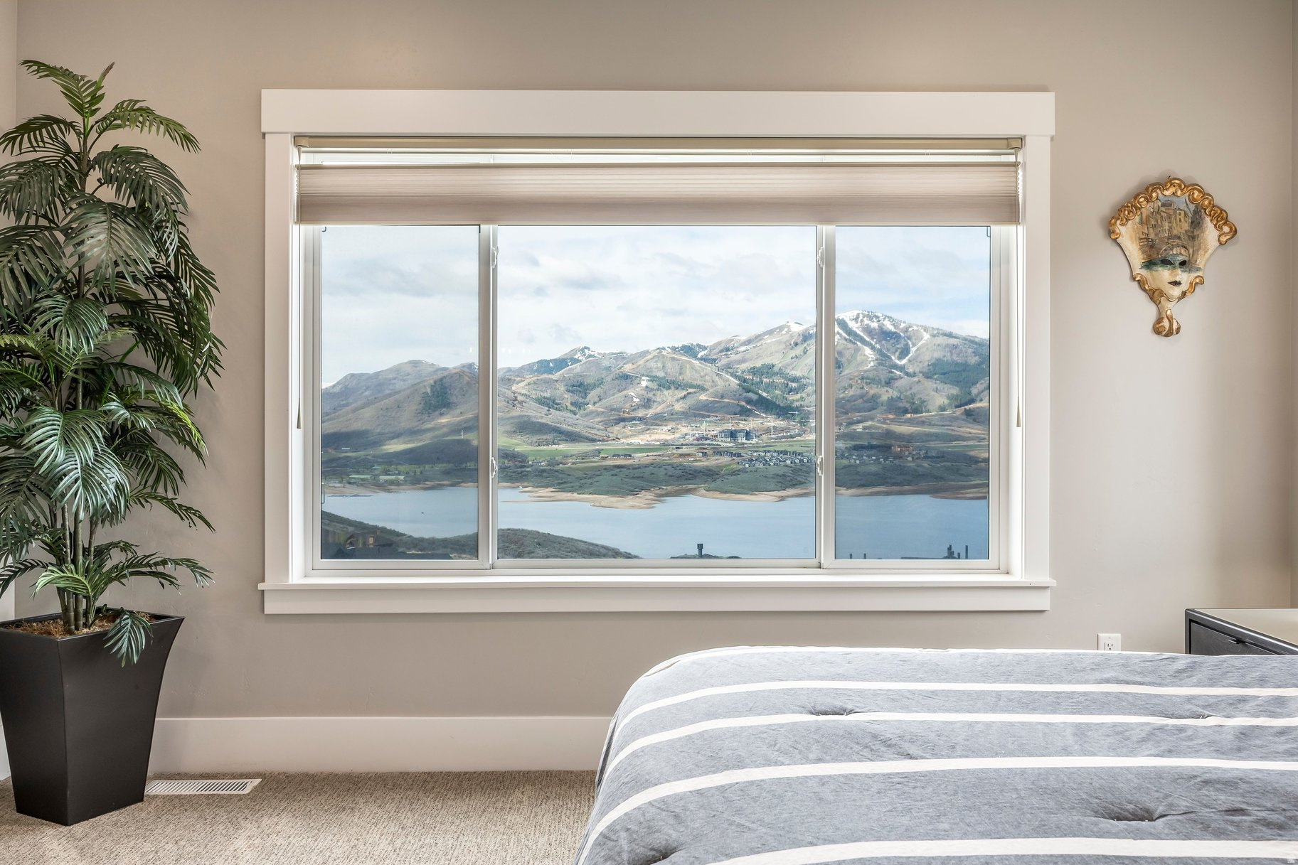 SHORELINE - Residential