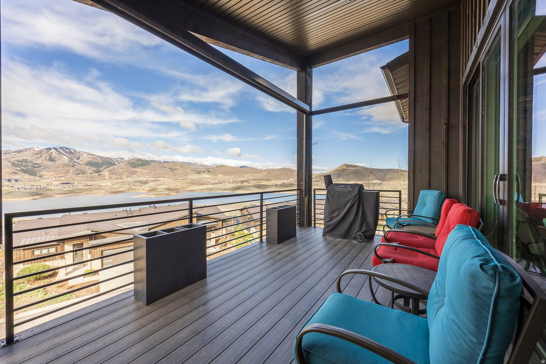 SHORELINE - Residential