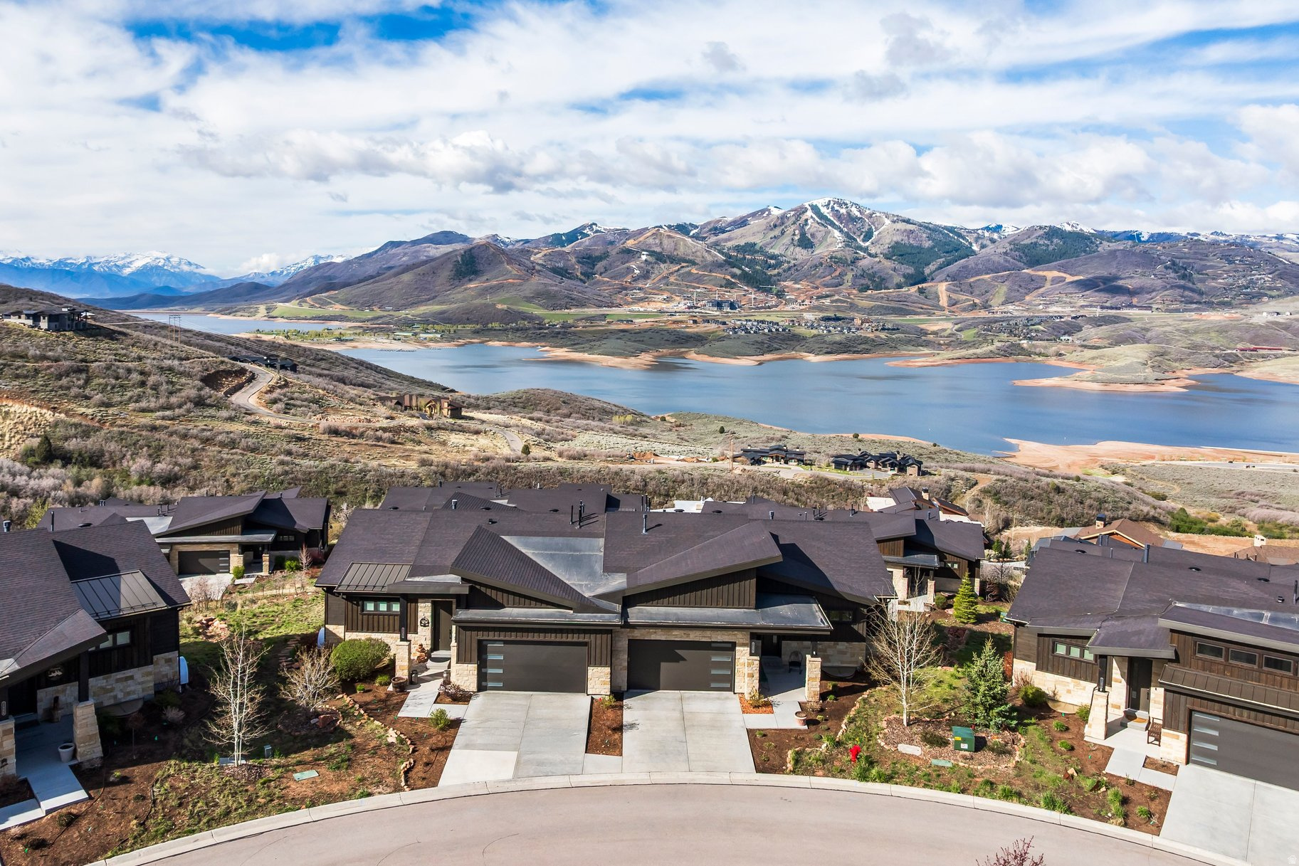 SHORELINE - Residential