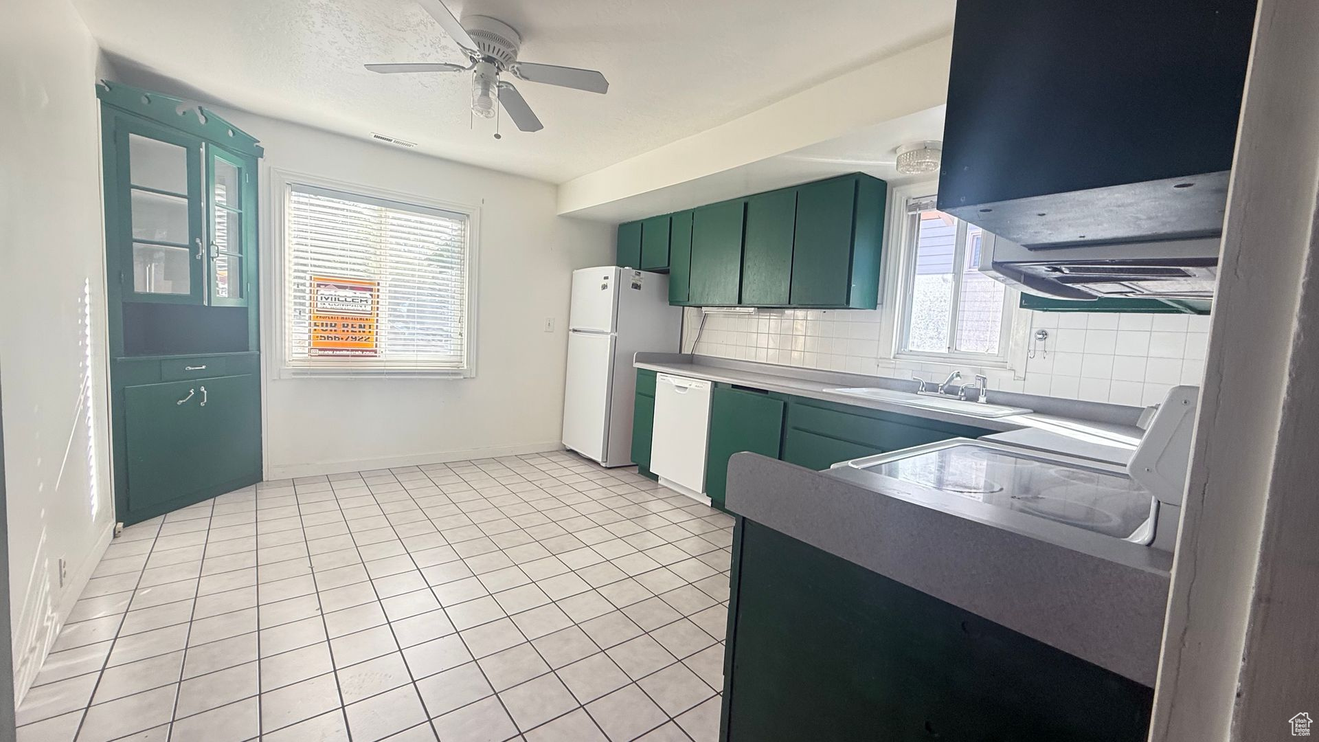 HILL CREST - Residential Lease