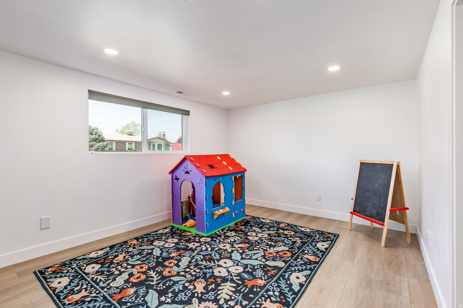 SANDY HEIGHTS SOUTH - Residential