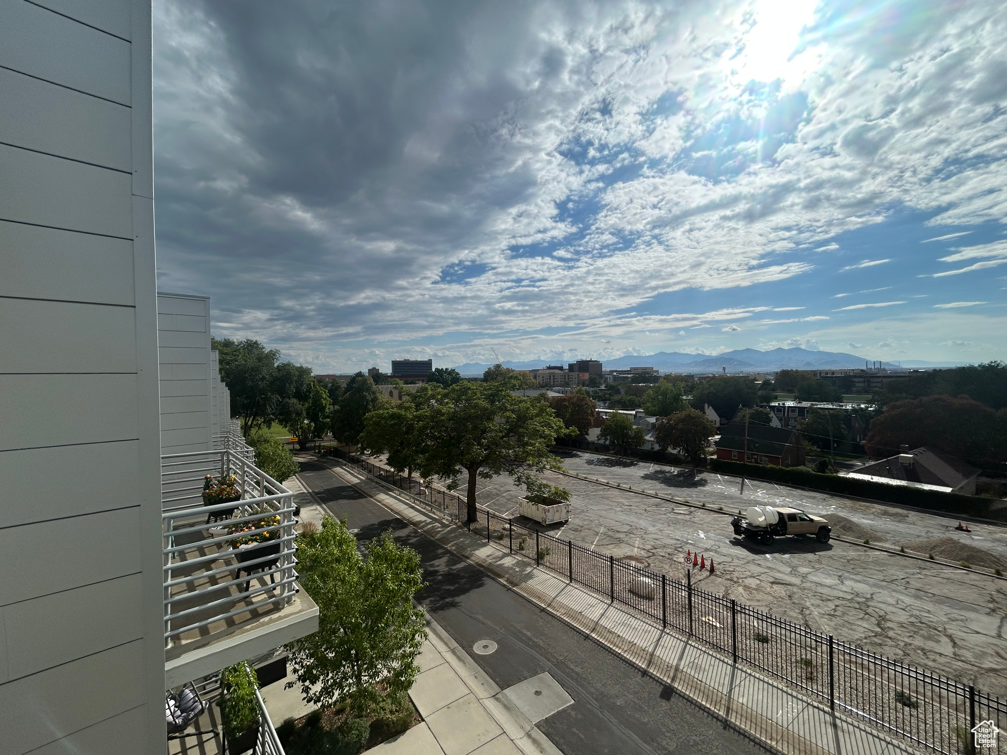 ALMOND STREET - Residential