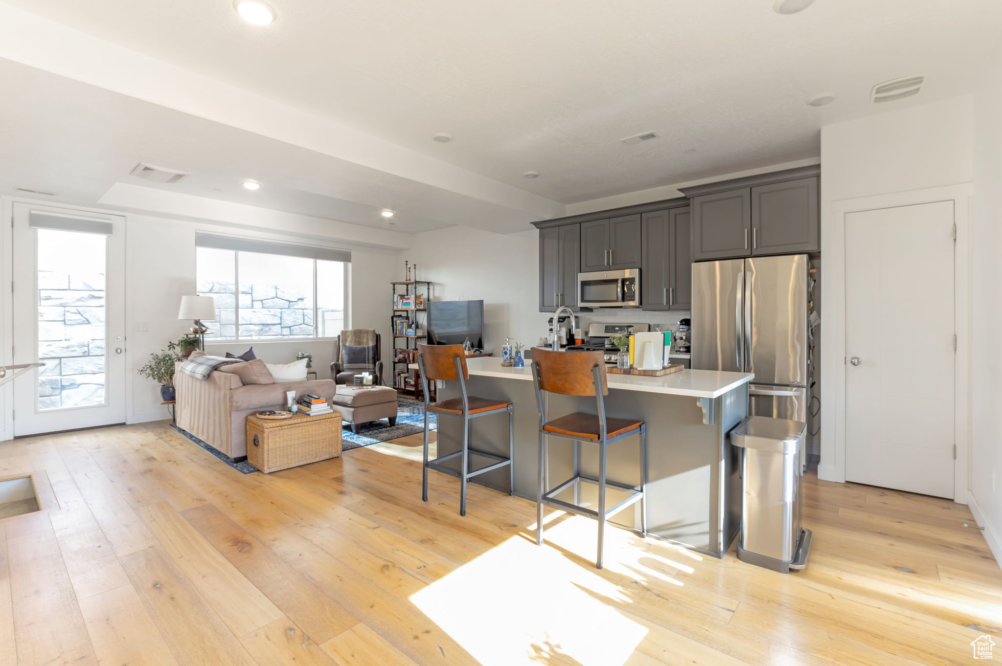 ALMOND STREET - Residential