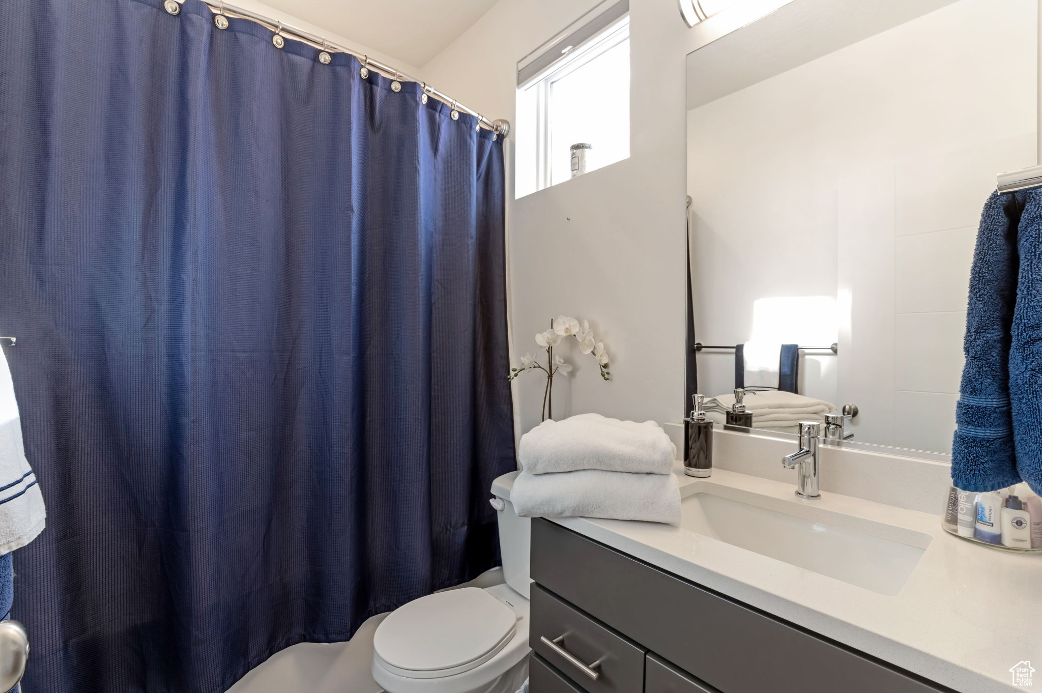 ALMOND STREET - Residential