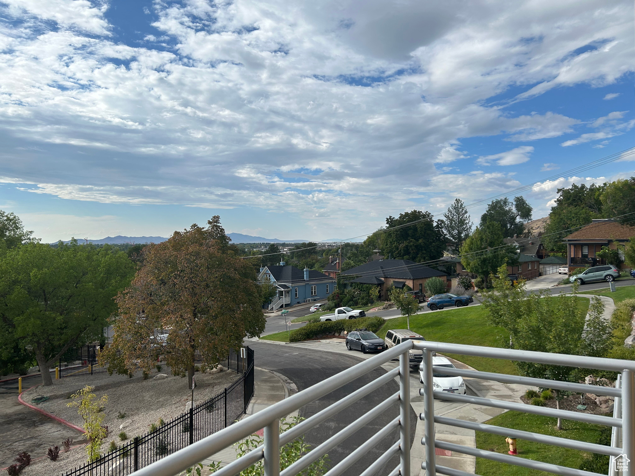 ALMOND STREET - Residential