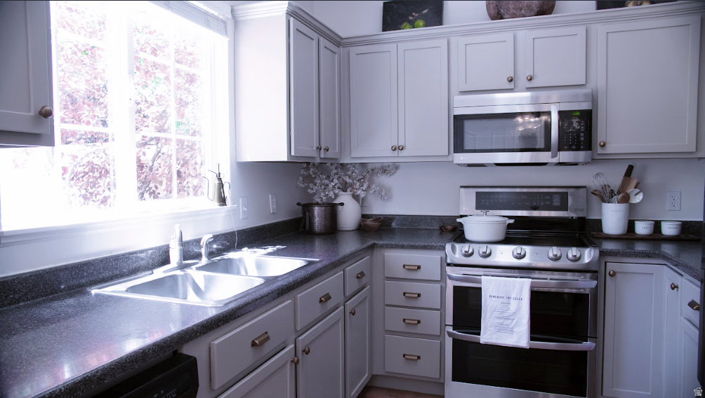 COPPER HILLS CONDOMINIUMS - Residential