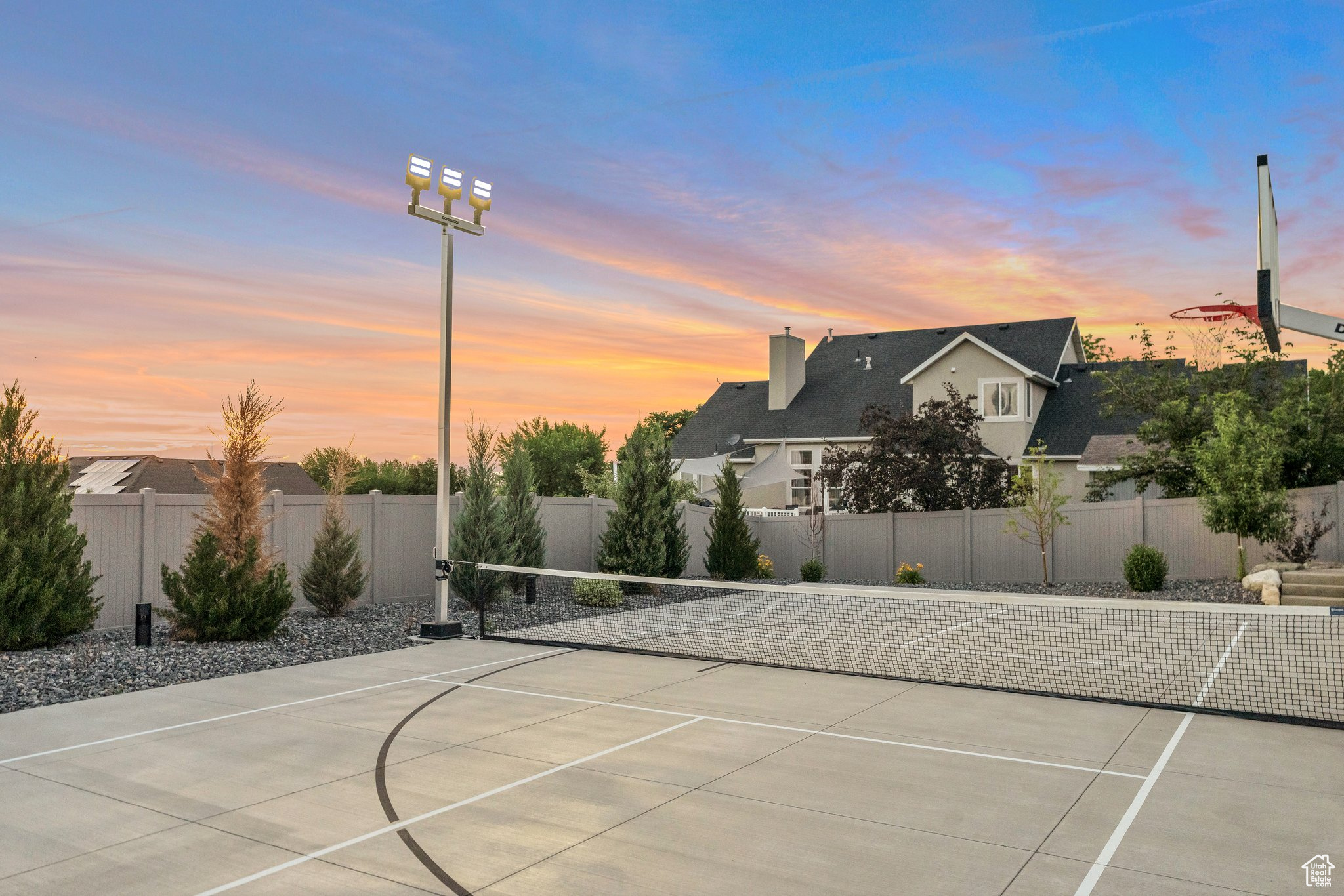 SUMMERHILL LANE - Residential