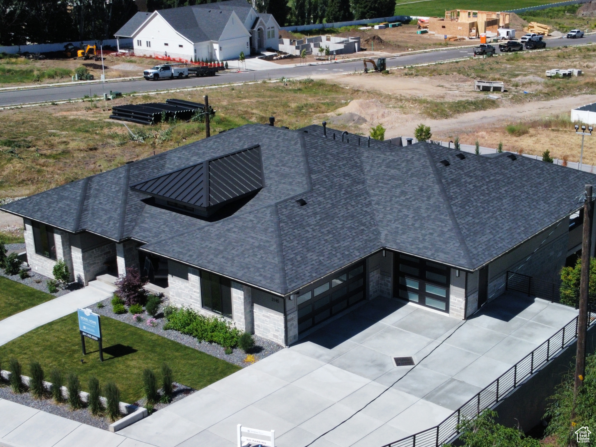 SUMMERHILL LANE - Residential