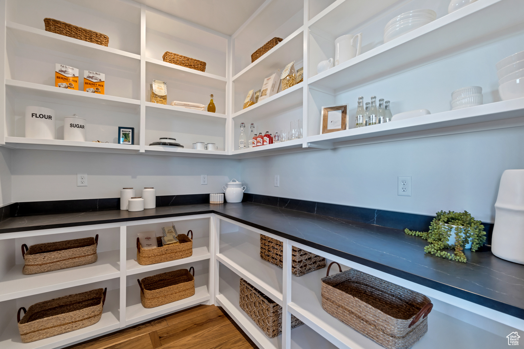 SUMMERHILL LANE - Residential