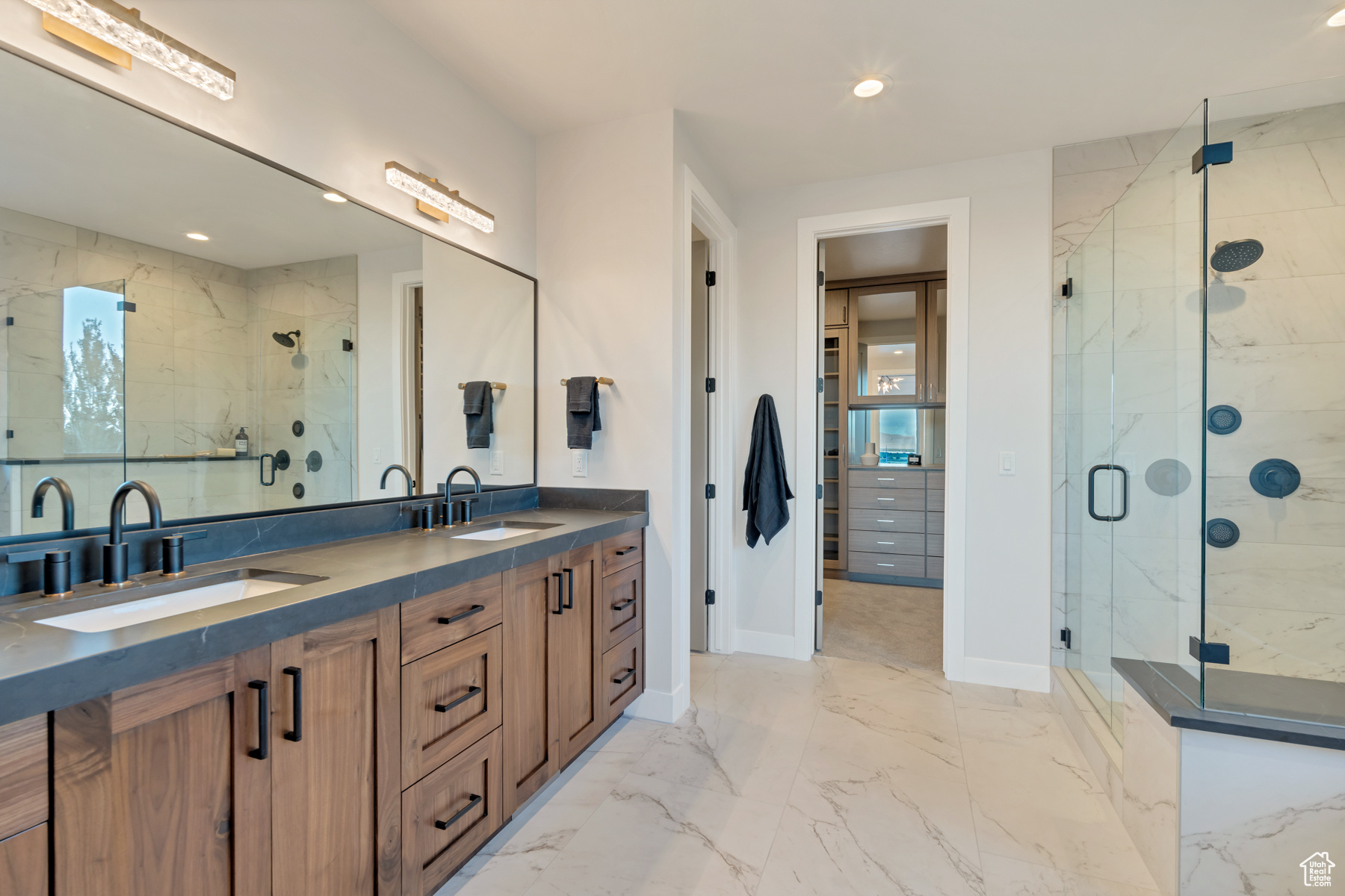 SUMMERHILL LANE - Residential