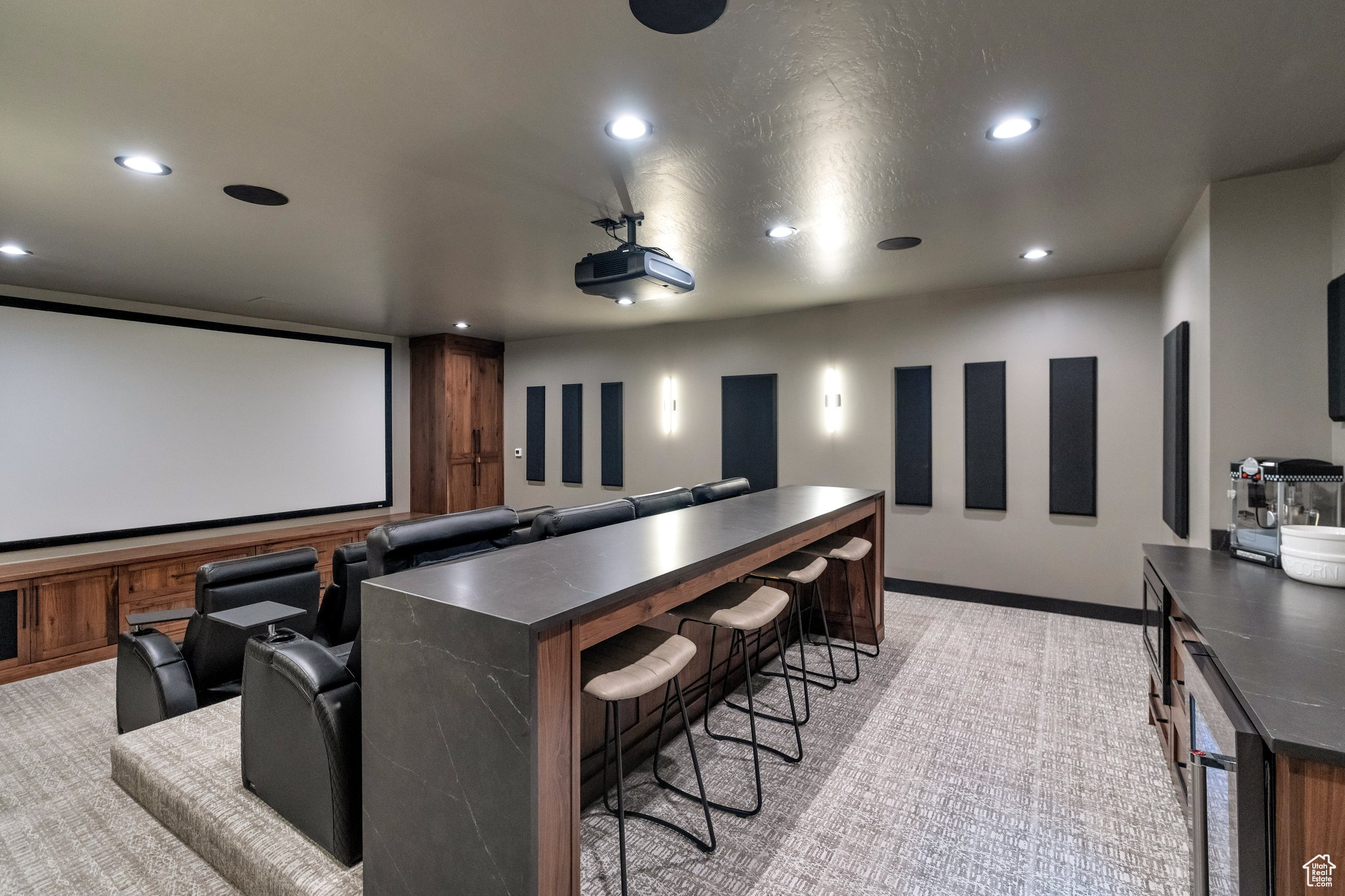 SUMMERHILL LANE - Residential