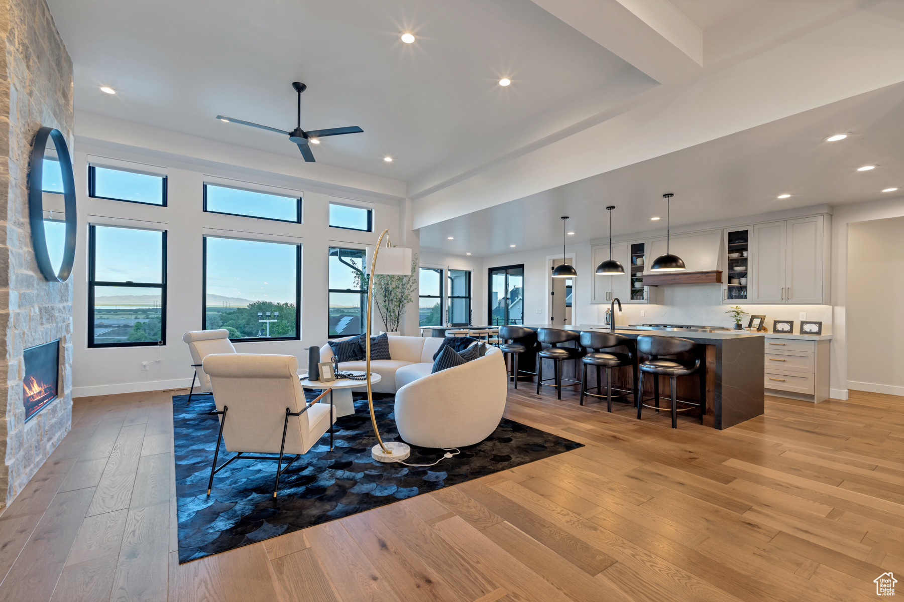 SUMMERHILL LANE - Residential