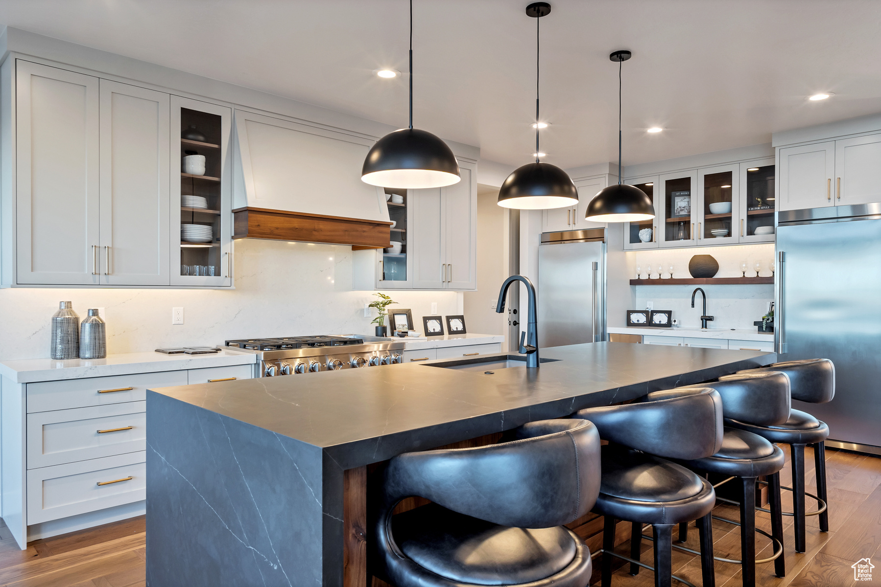 SUMMERHILL LANE - Residential