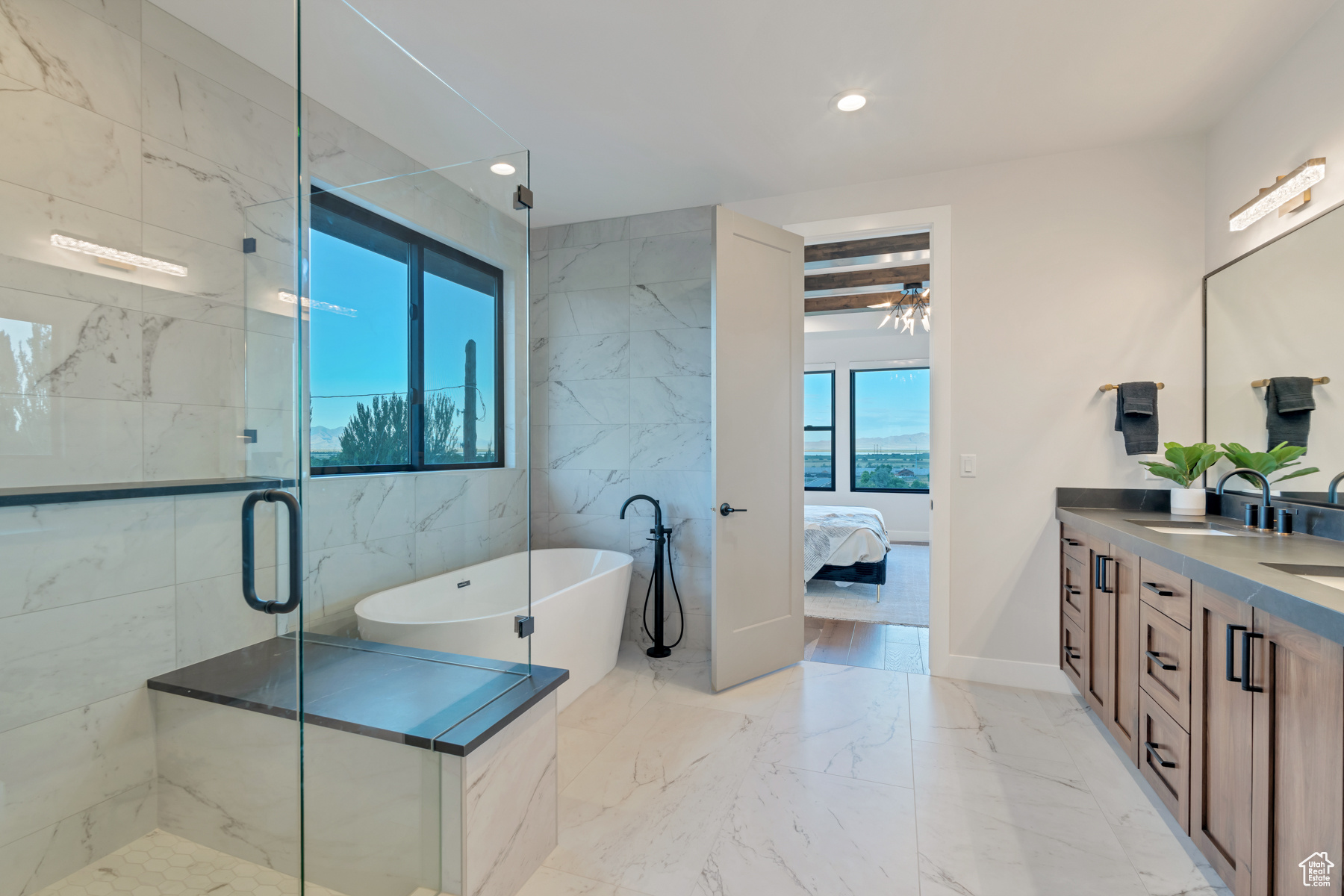 SUMMERHILL LANE - Residential