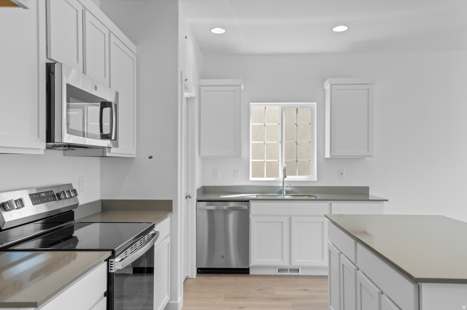 GABLER'S GROVE COTTAGE 594 - Residential