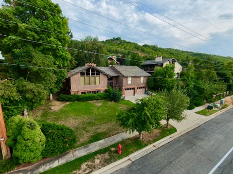 Tiny photo for 2197 S BOUNTIFUL BLVD, Bountiful, UT 84010 (MLS # 2178596)