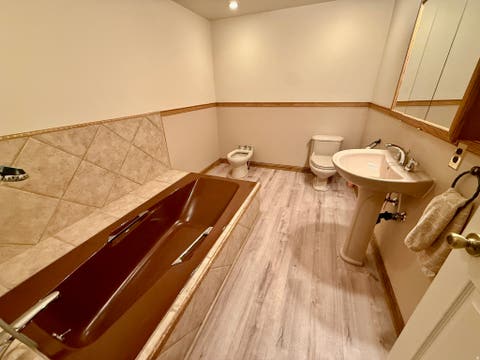 Tiny photo for 2197 S BOUNTIFUL BLVD, Bountiful, UT 84010 (MLS # 2178596)