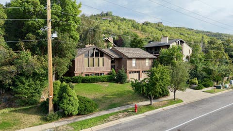 Tiny photo for 2197 S BOUNTIFUL BLVD, Bountiful, UT 84010 (MLS # 2178596)