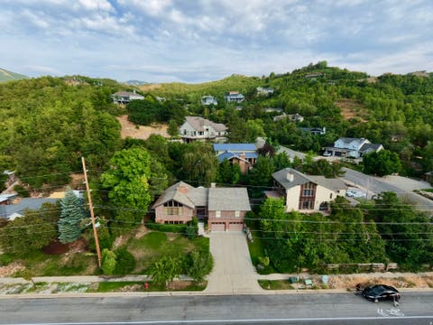 Tiny photo for 2197 S BOUNTIFUL BLVD, Bountiful, UT 84010 (MLS # 2178596)