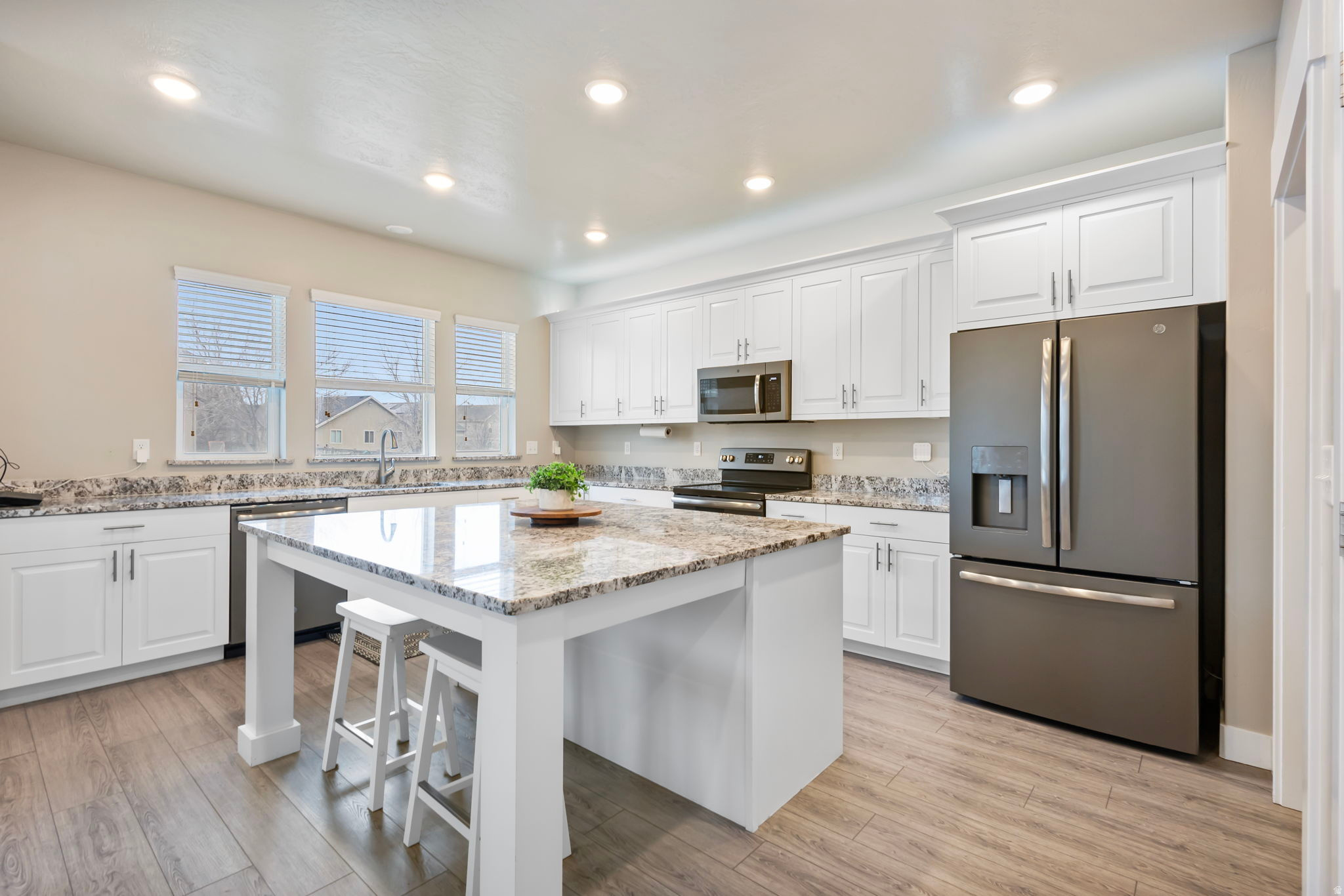 SIMPSON HOLLOW - Residential