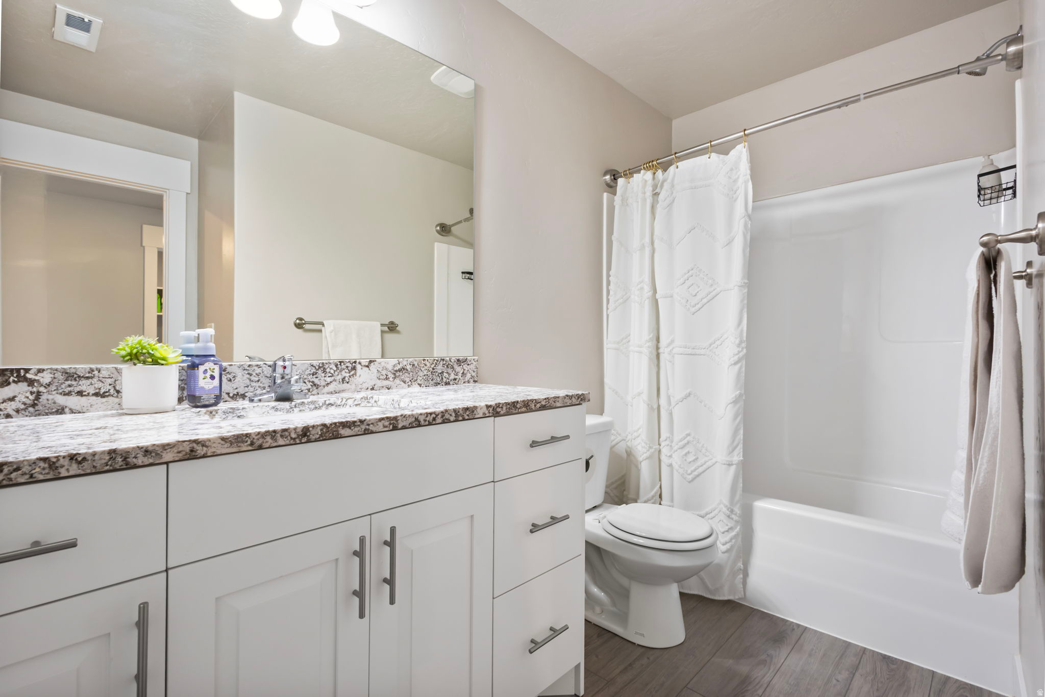 SIMPSON HOLLOW - Residential