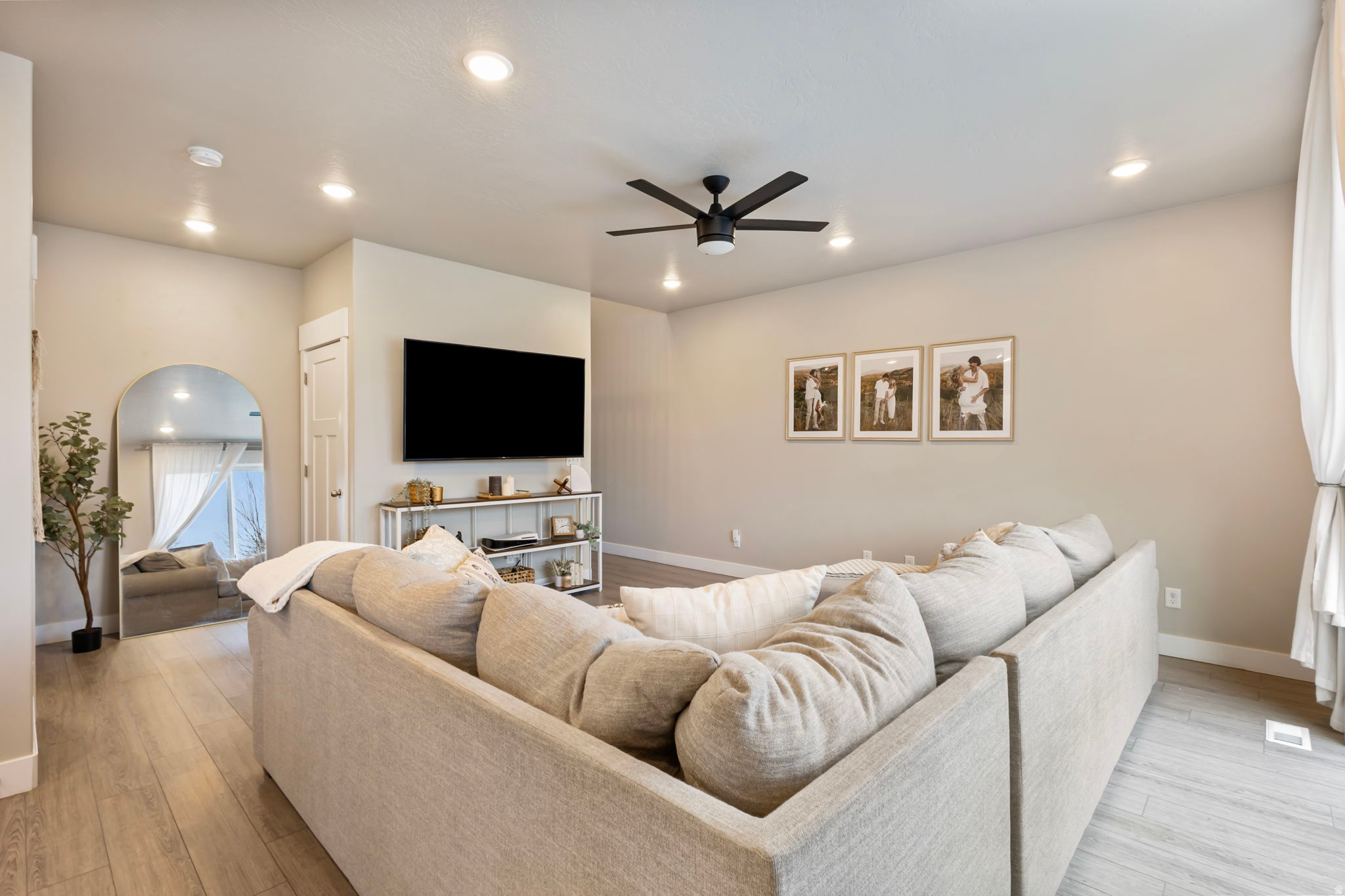 SIMPSON HOLLOW - Residential