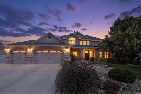 Photo of 6042 W TRAILVIEW WAY S, Herriman, UT 84096 (MLS # 2175955)
