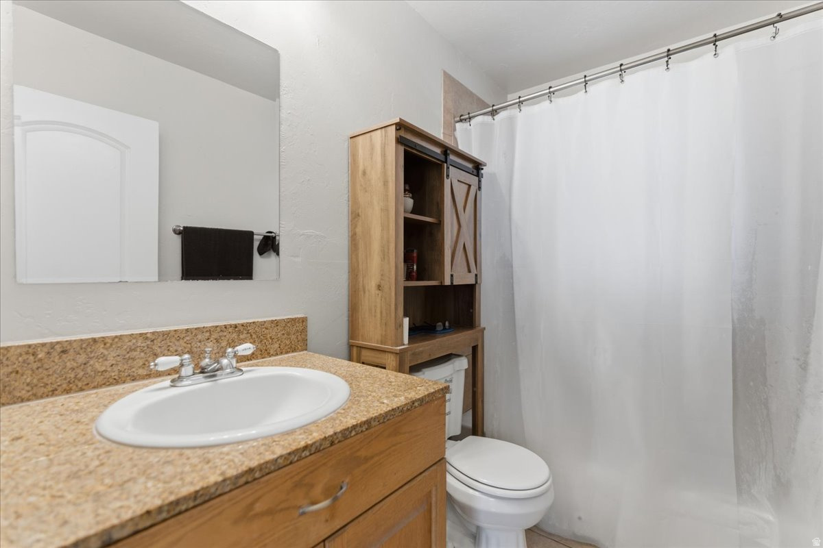 OQUIRRH HILLS NO 4 - Residential