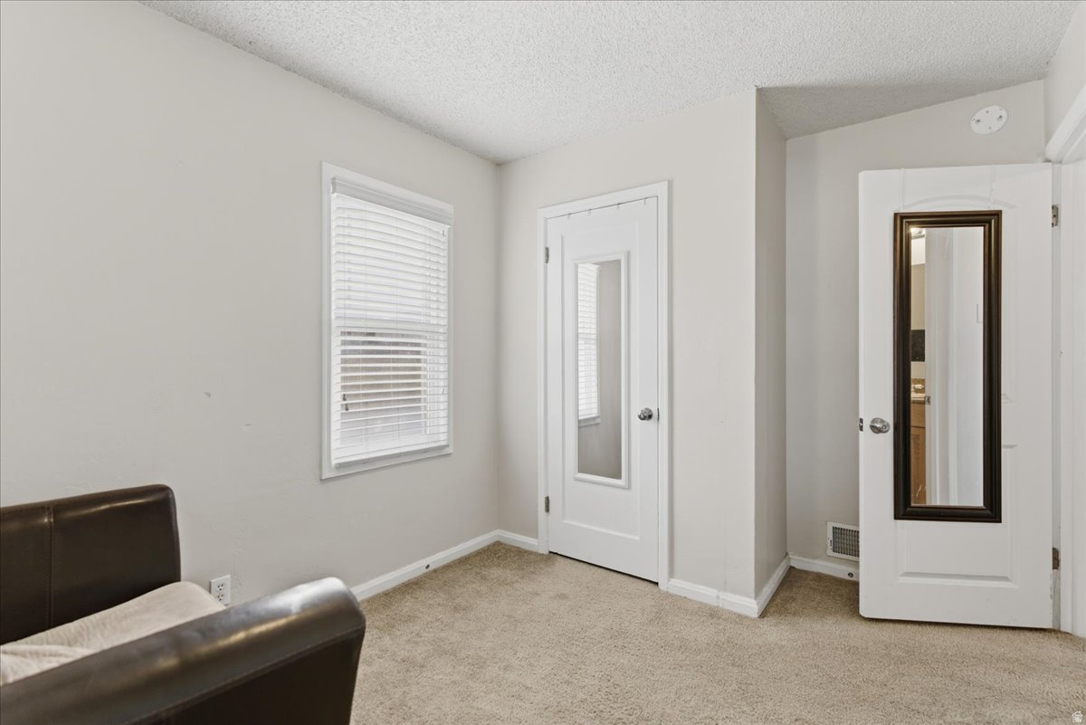 OQUIRRH HILLS NO 4 - Residential