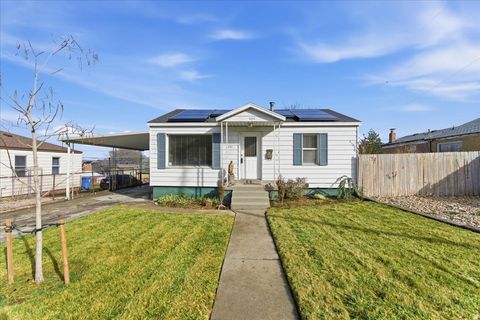 Photo of 3231 S KATHERINE DR, Magna, UT 84044 (MLS # 2126267)