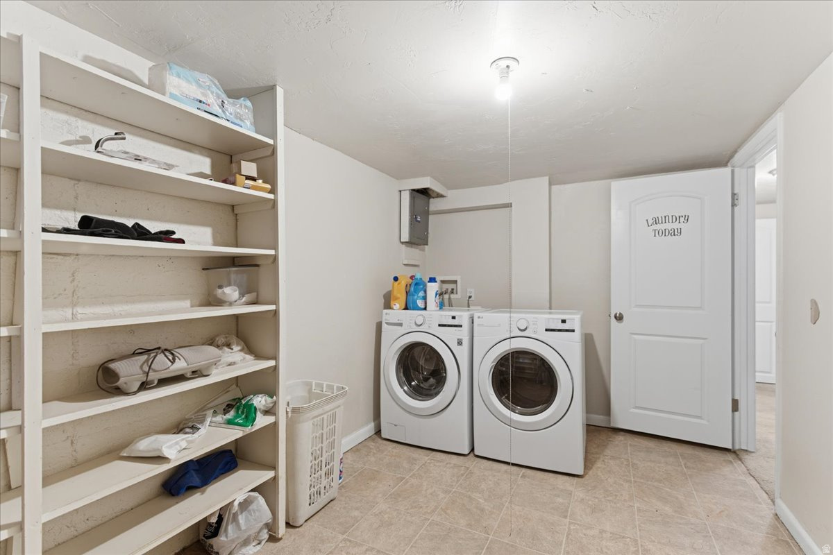 OQUIRRH HILLS NO 4 - Residential