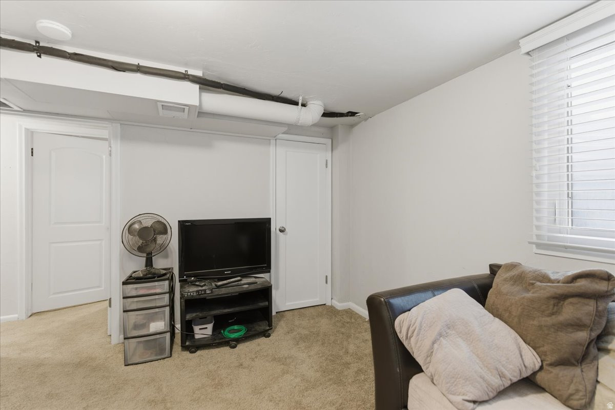 OQUIRRH HILLS NO 4 - Residential