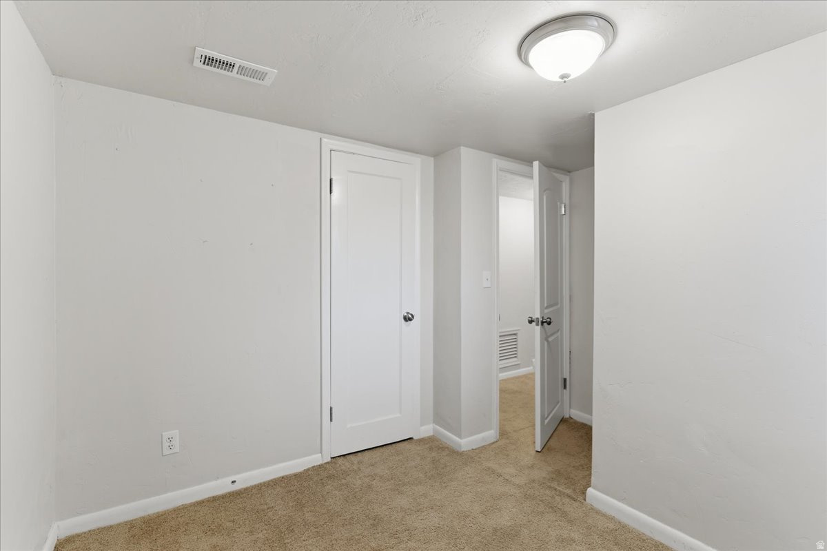 OQUIRRH HILLS NO 4 - Residential