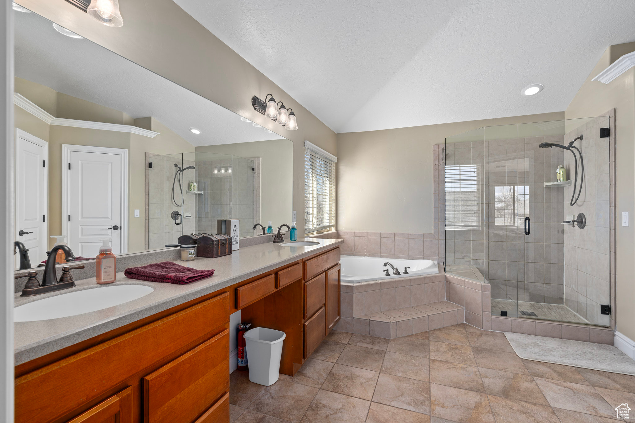 CARRARA VILLAS AMENDED - Residential