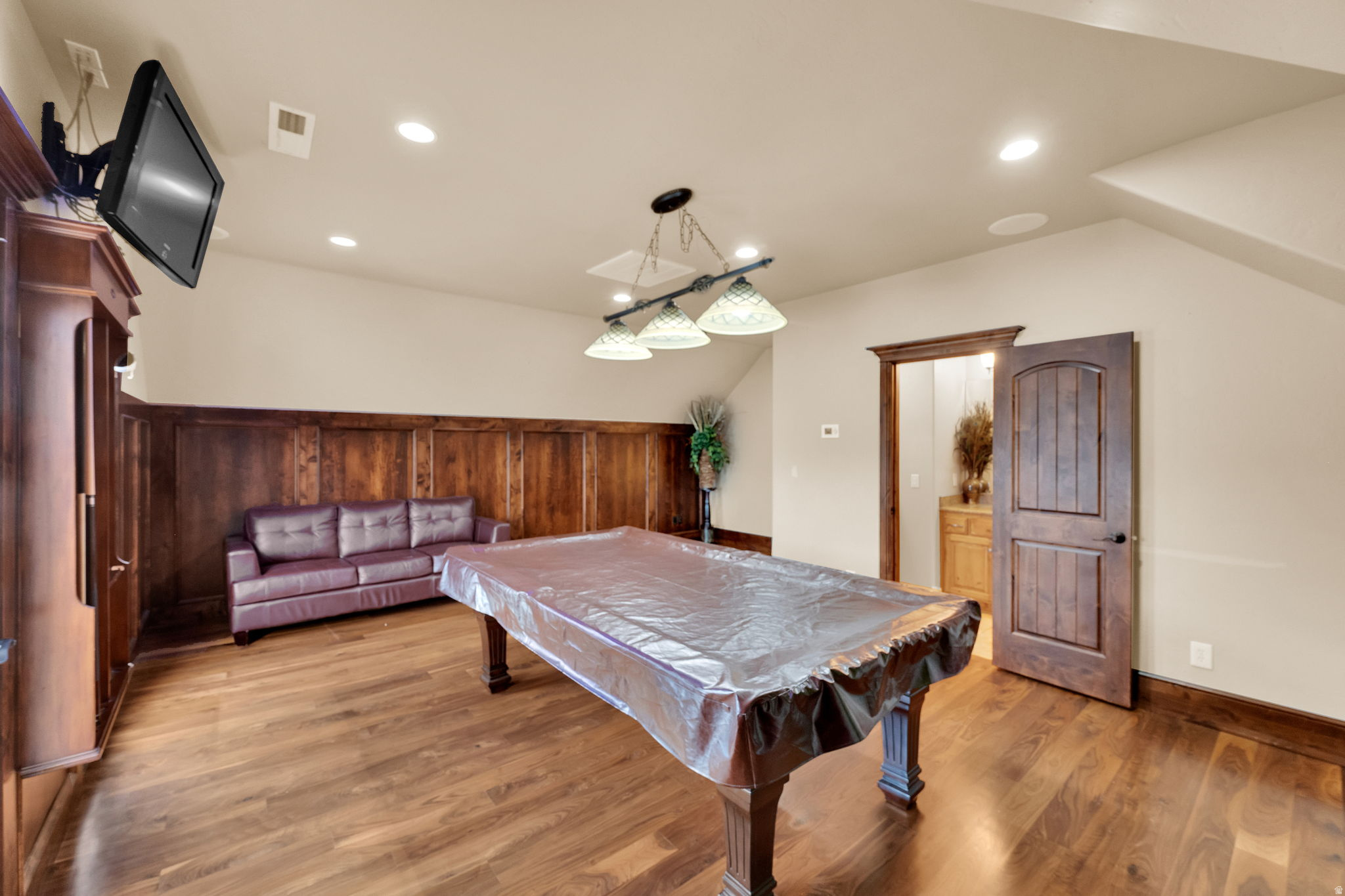 SARATOGA SPRINGS - Residential
