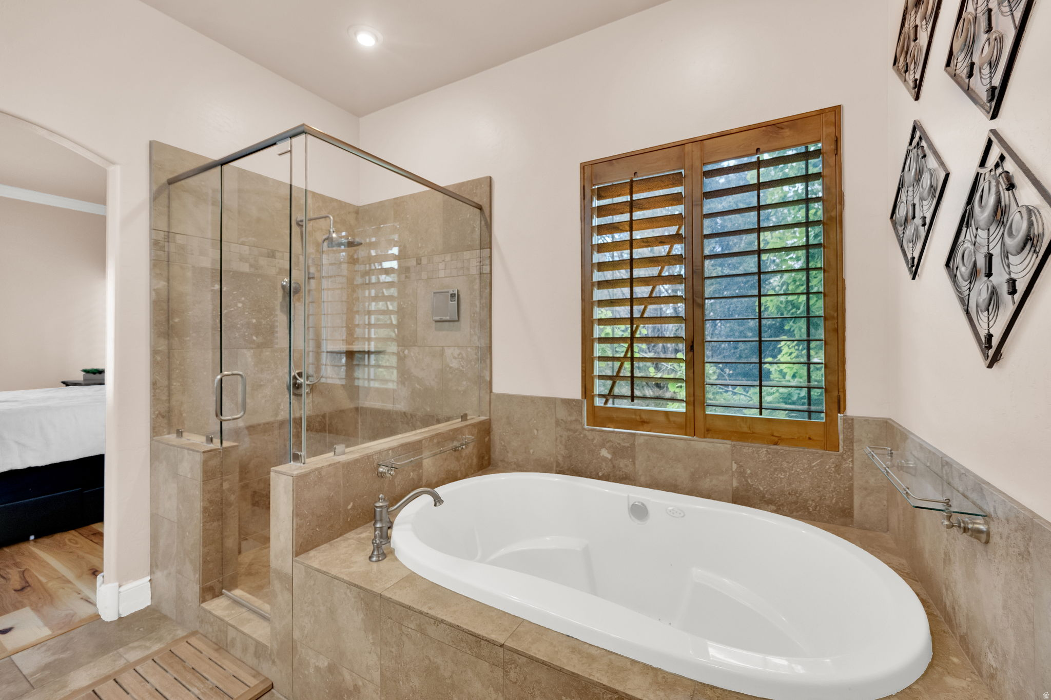 SARATOGA SPRINGS - Residential