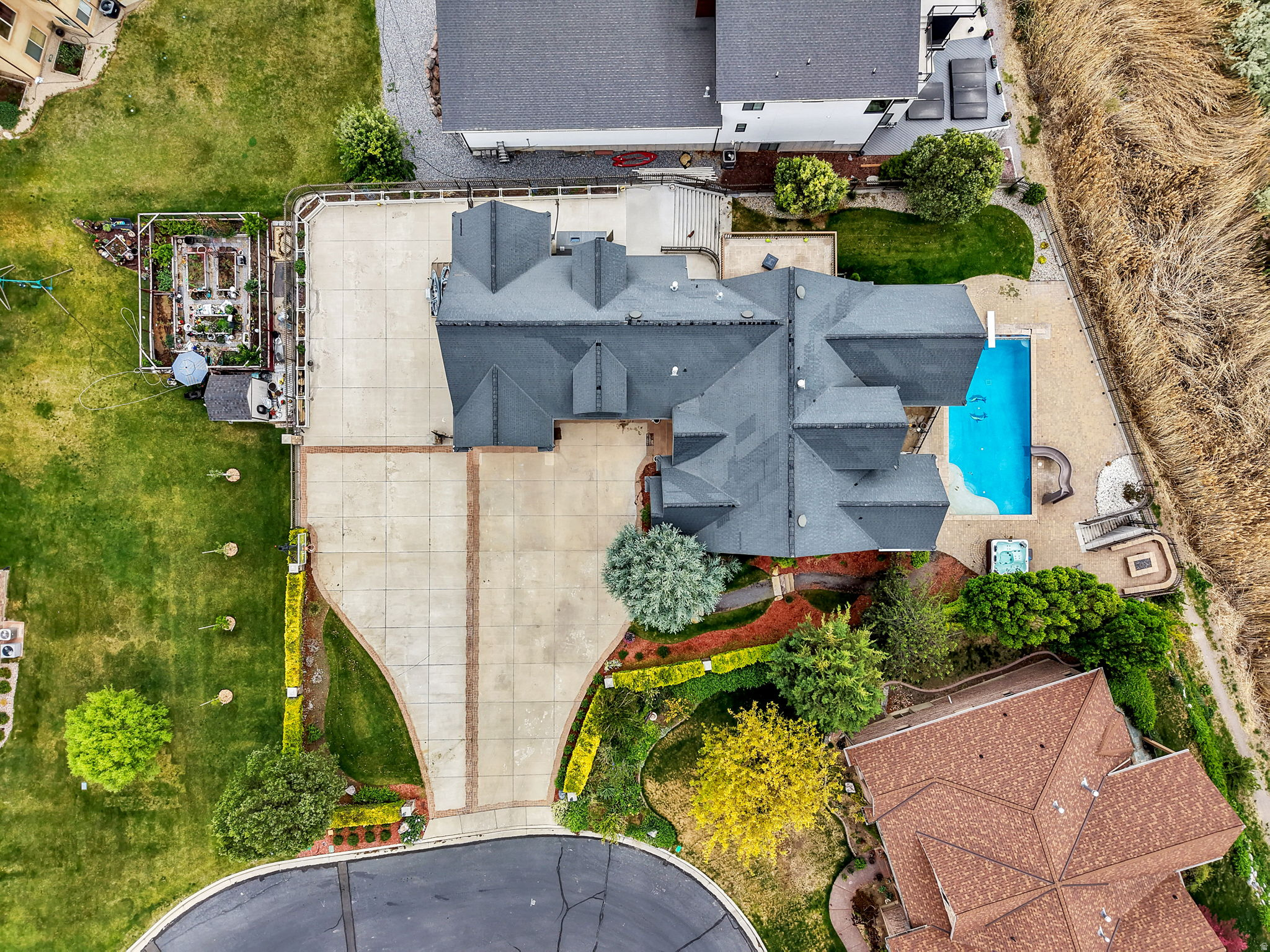 SARATOGA SPRINGS - Residential