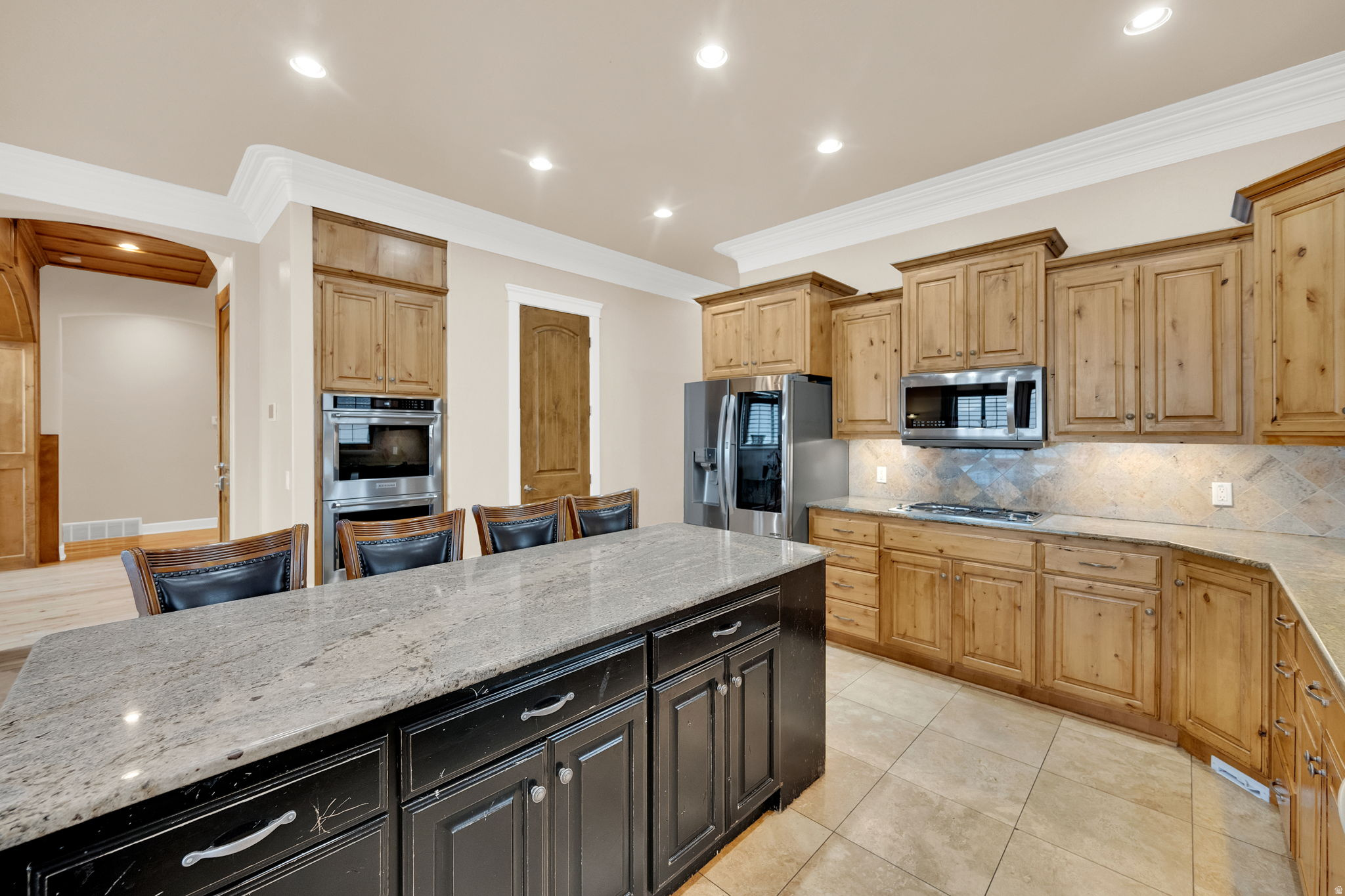 SARATOGA SPRINGS - Residential