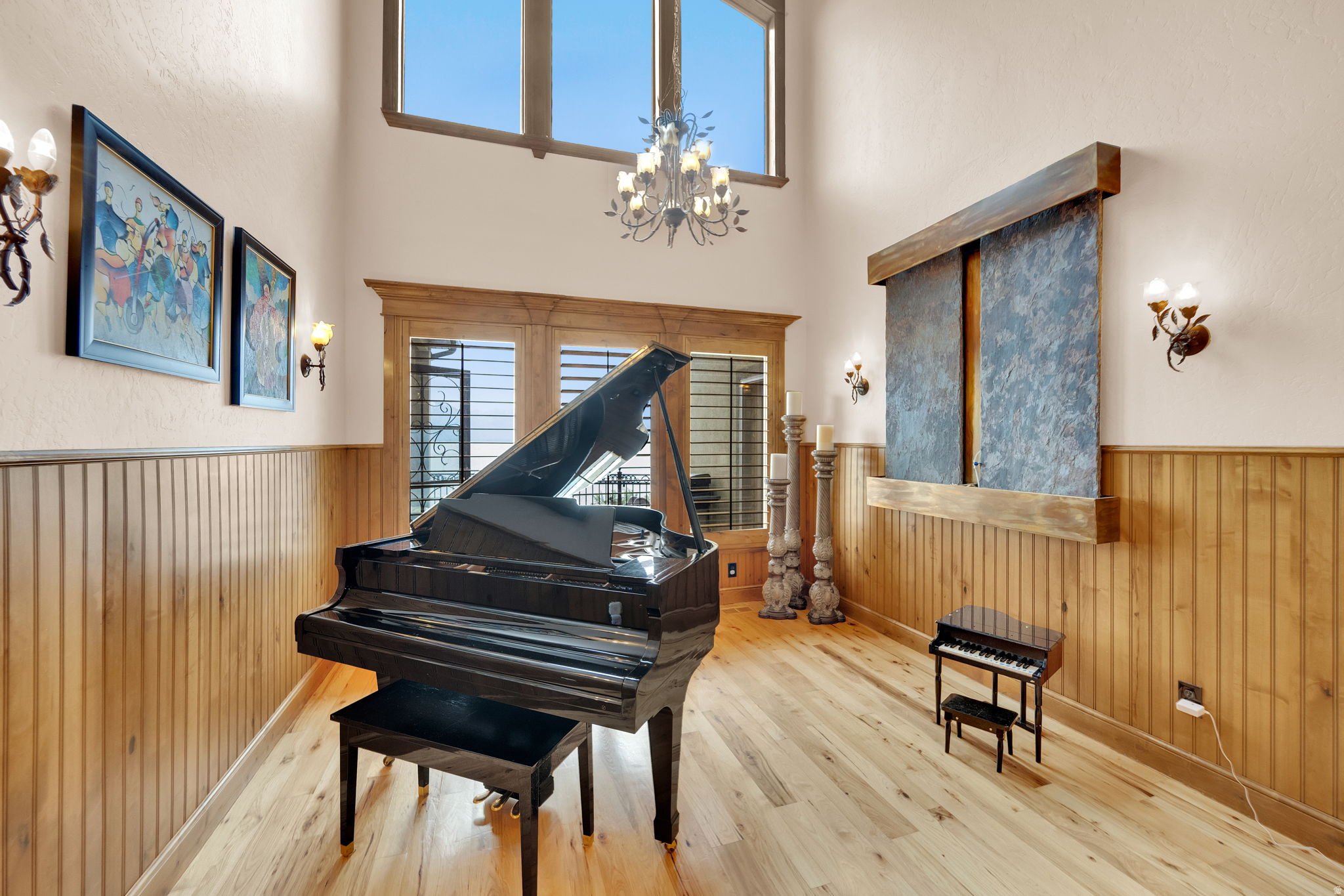 SARATOGA SPRINGS - Residential