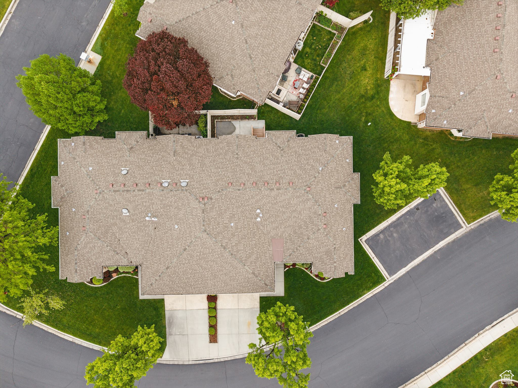 COTTAGES AT WOODSIDE - Residential Income