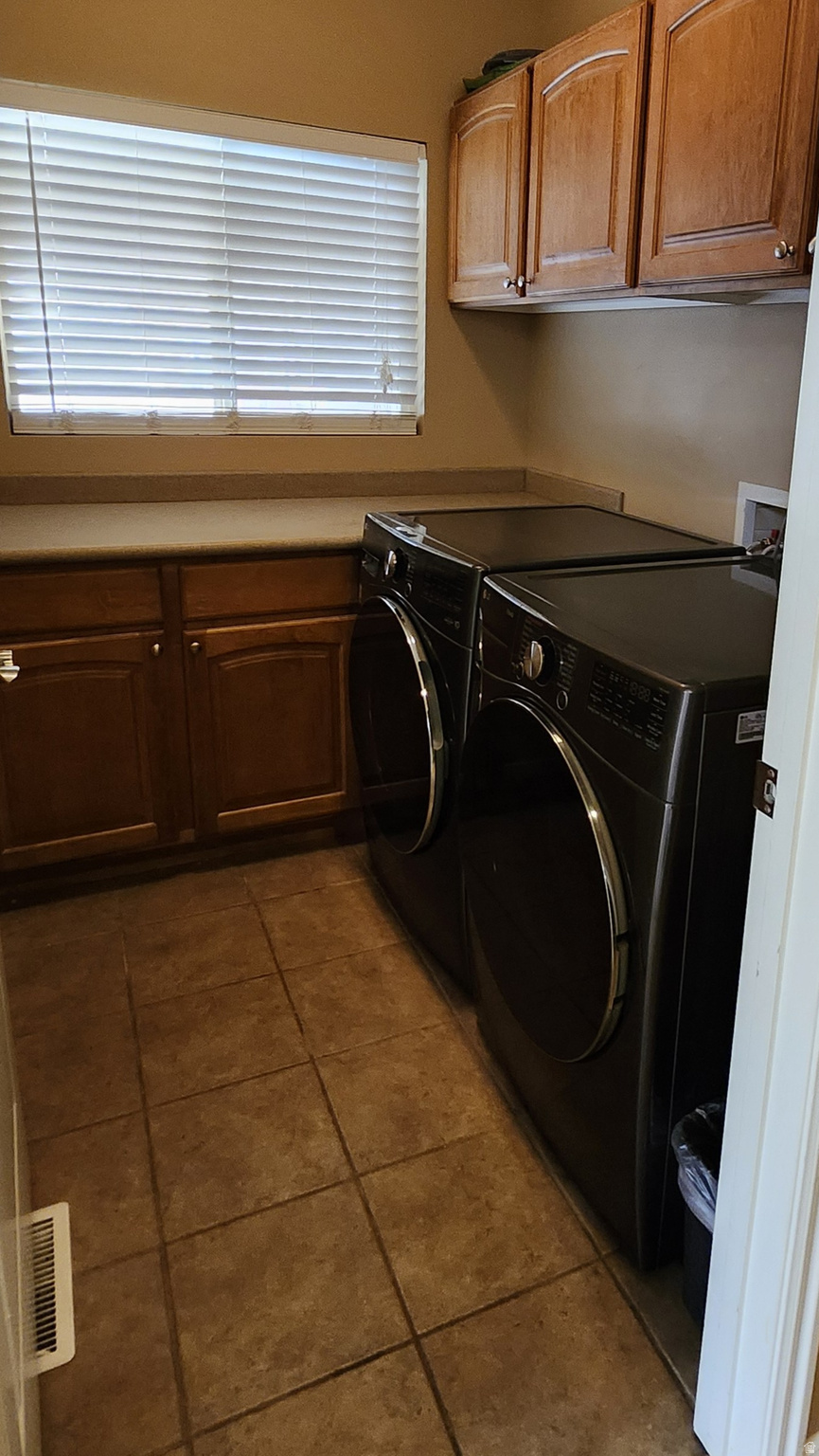 CASTLEWOOD - Residential