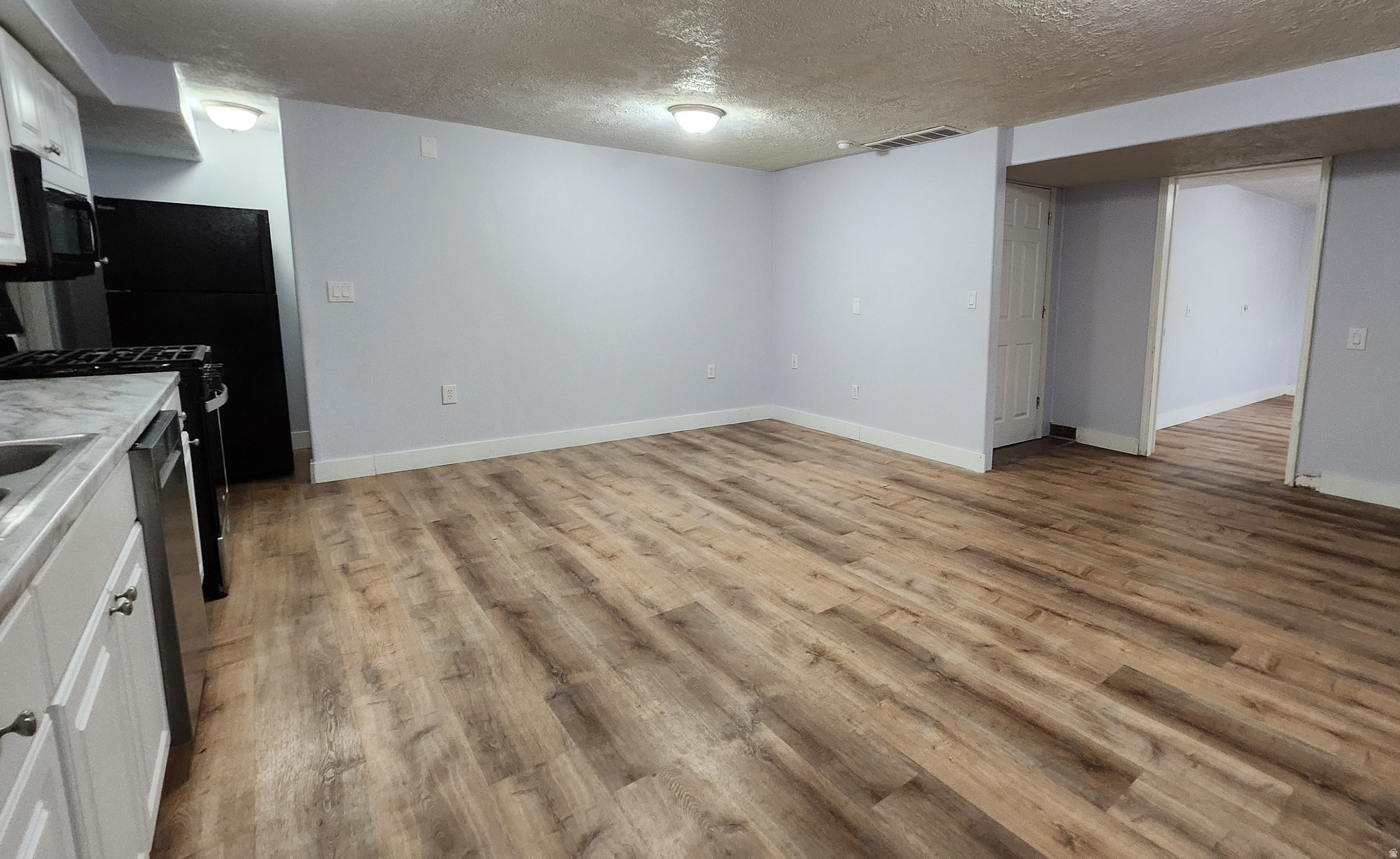 CASTLEWOOD - Residential